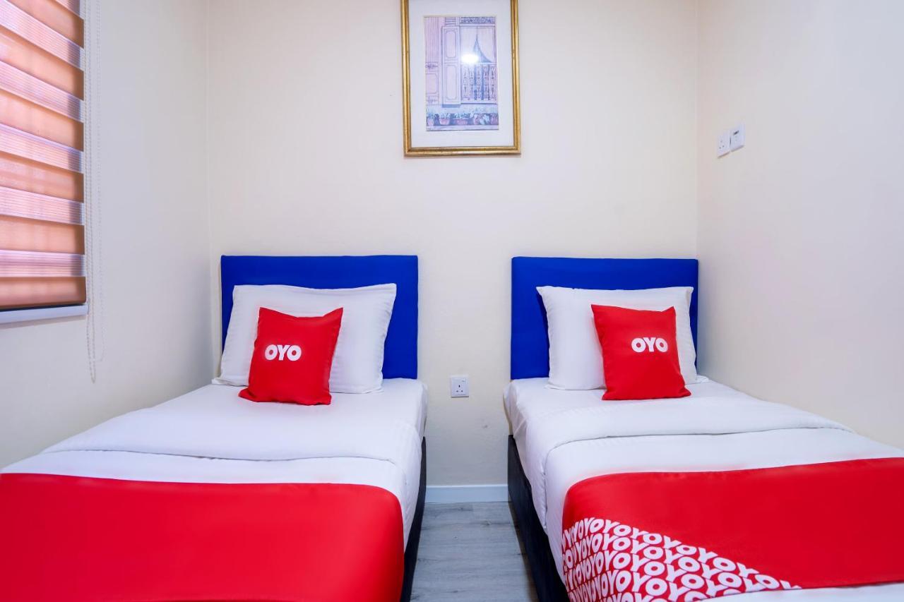 Hentian Hotel Каджанг Екстер'єр фото