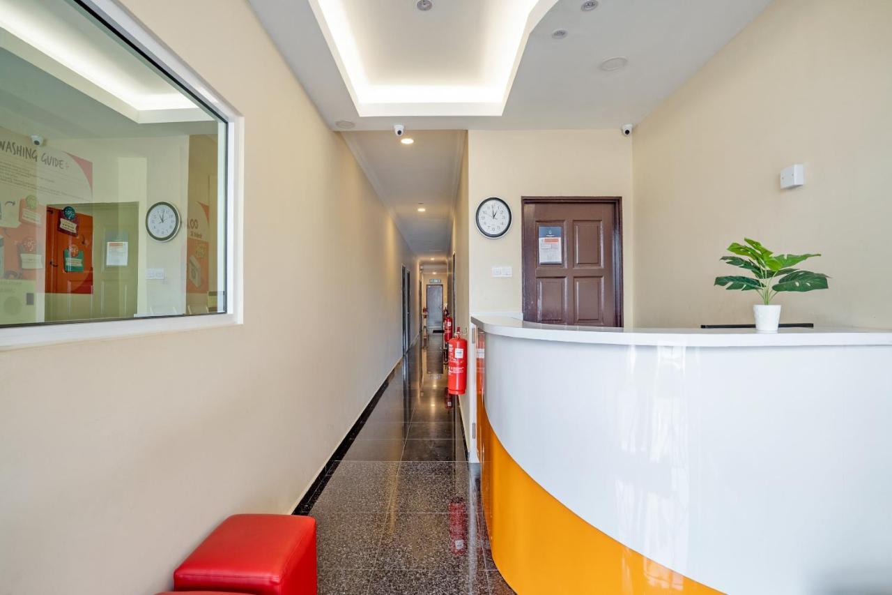 Hentian Hotel Каджанг Екстер'єр фото