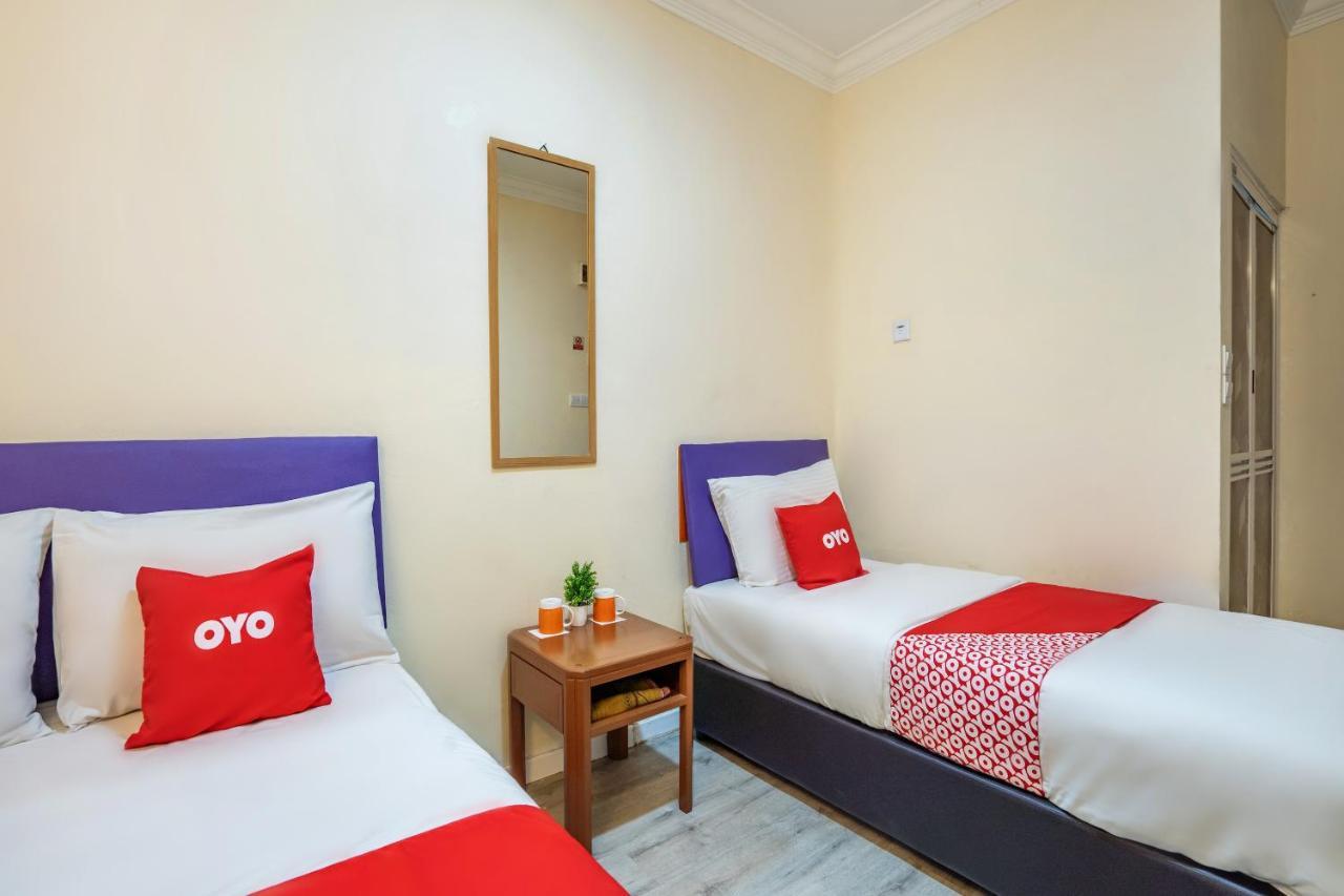 Hentian Hotel Каджанг Екстер'єр фото